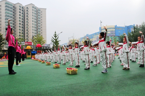 中国人民大学幼儿园顺利通过北京市教委阳光体育活动检查