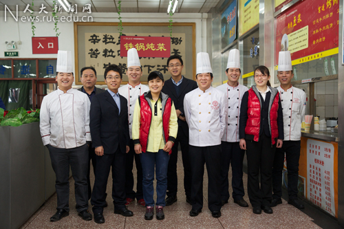 “精细化标兵”王祚荣：食堂主任变身“微博达人”