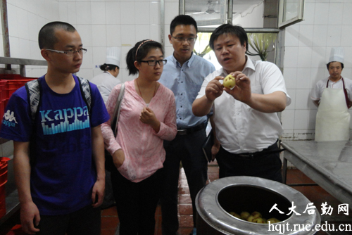 餐饮管理部开展“学生食堂开放日”活动