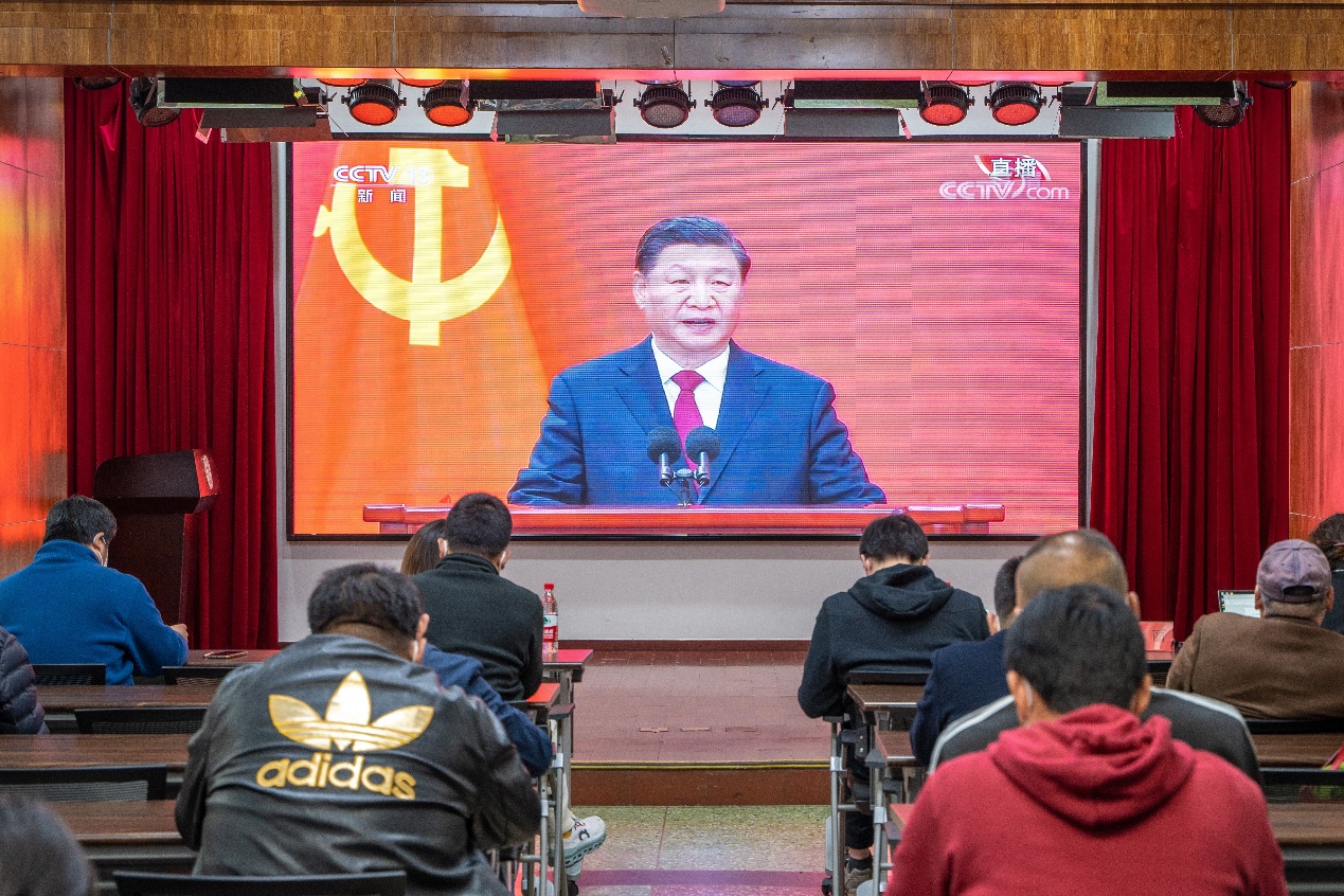 后勤集团组织干部员工集中收看中国共产党第二十届中央政治局常委同中外记者见面会